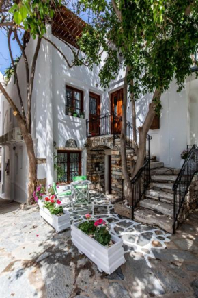 Arco Naxos Luxury Apartments